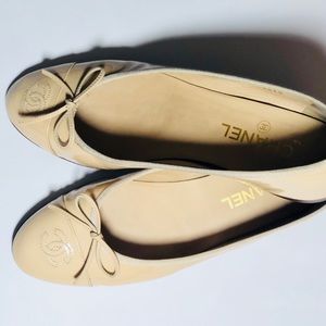 Chanel Ballet Flats with dust bag and box